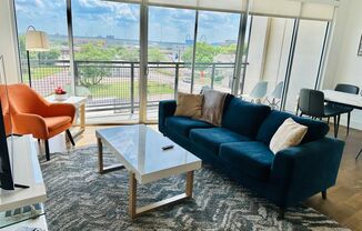 Modern 1 Bedroom in The Cedars