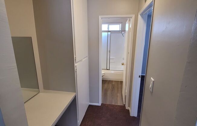 1 bed, 1 bath, 700 sqft, $1,850, Unit 23