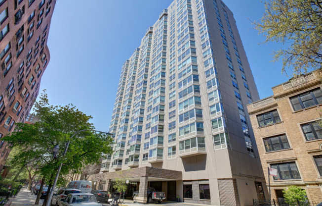 720 W Gordon Ter