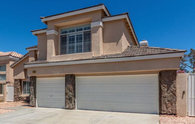 4 Bedroom Home with 3 car garage in Henderson!