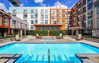 View Gaslamp 1 bedroom Condo with Parking, Spa and Pool!