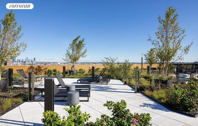 1 bed, 1 bath, $3,226, Unit 807