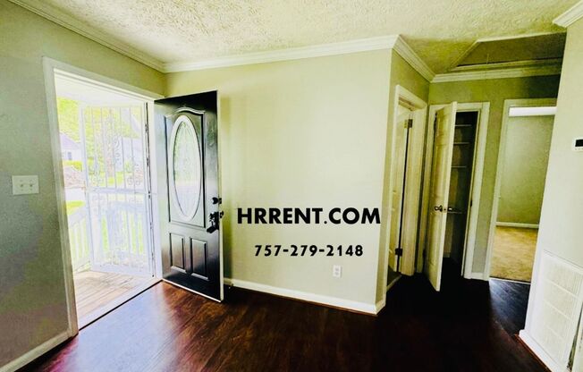 3 beds, 1 bath, $1,550