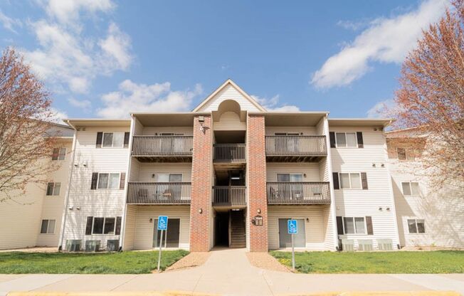 Pineview Place Apartments