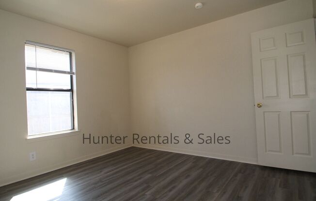 3 beds, 2 baths, $1,195