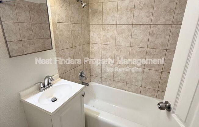 Studio, 1 bath, 425 sqft, $850, Unit 1412