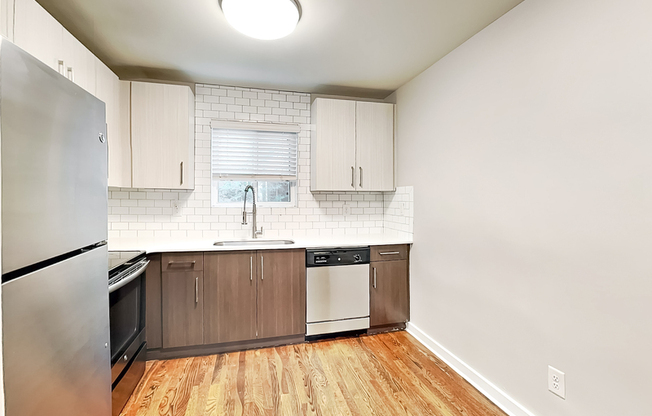 880 North Highland Ave NE