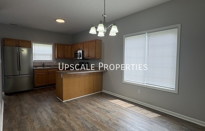 1445 SCARLETT WAY