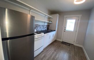 Studio, 1 bath, $995