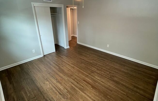 2 beds, 1 bath, 950 sqft, $1,795, Unit G-4