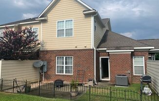 3 beds, 2.5 baths, $1,700