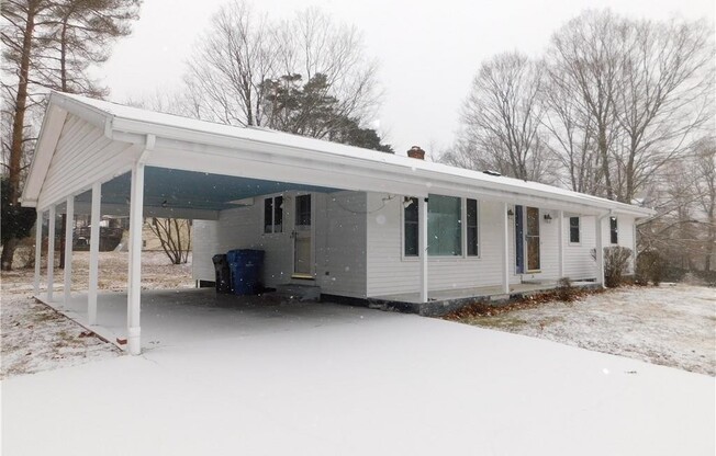 24 GLENDALE RD