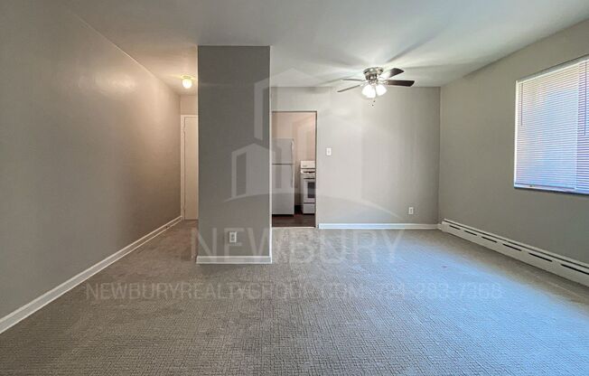 1 bed, 1 bath, 564 sqft, $725, Unit T 10