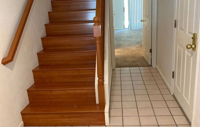 Rarely available townhouse in Farallon Island Park just behind Oracle in Belmont Location