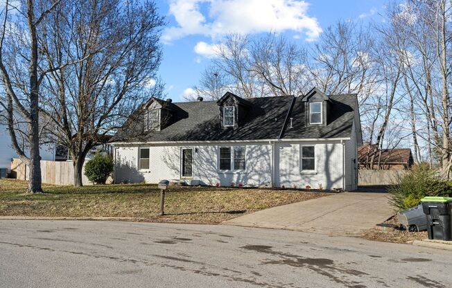 3 Bedroom 2 Full Bath Home For Rent near Post!