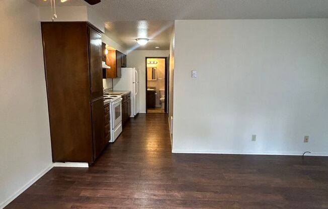 1 bed, 1 bath, 510 sqft, $1,125, Unit 3819 24th Pl NE