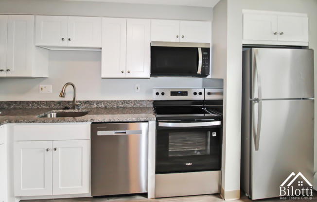 2 beds, 2 baths, 770 sqft, $1,950, Unit 262-12