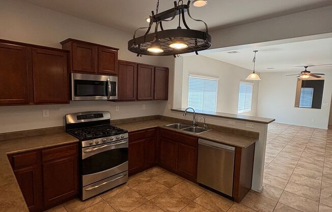 READY TO VIEW NOW-RARE FIND! Fireside at Norterra Spacious 3 Bed 2 Bath with Den Home!