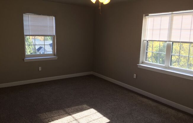 2 beds, 1 bath, $1,250