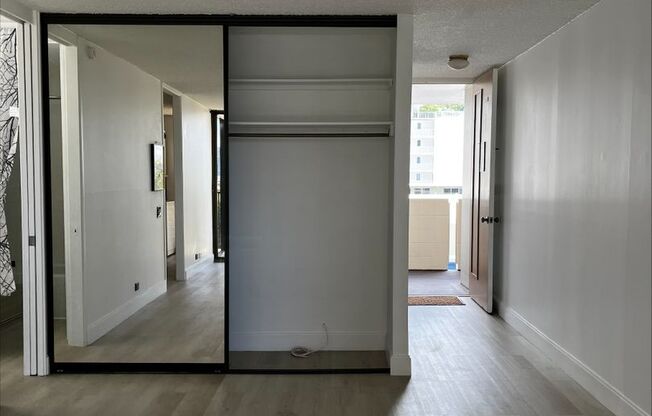 Newly renovated 1bd/1ba in Makiki