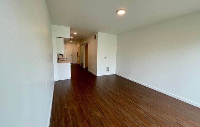 1 bed, 1 bath, 585 sqft, $2,275, Unit 617