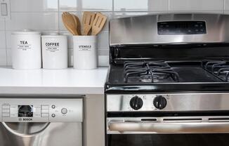 1 bed, 1 bath, $2,839, Unit 822