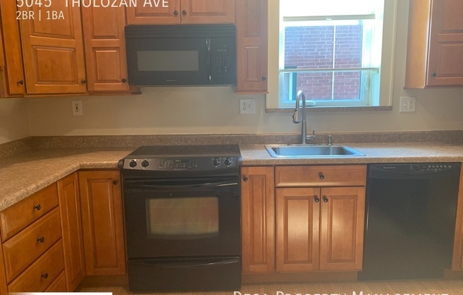 2 beds, 1 bath, 1,200 sqft, $1,350