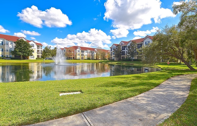 Sarasota Apartments Pond - Saratoga Place