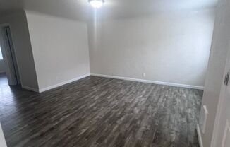 3 beds, 1 bath, 900 sqft, $1,600, Unit 4635