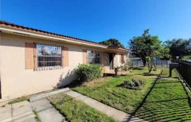 5451 SW 5 TER
