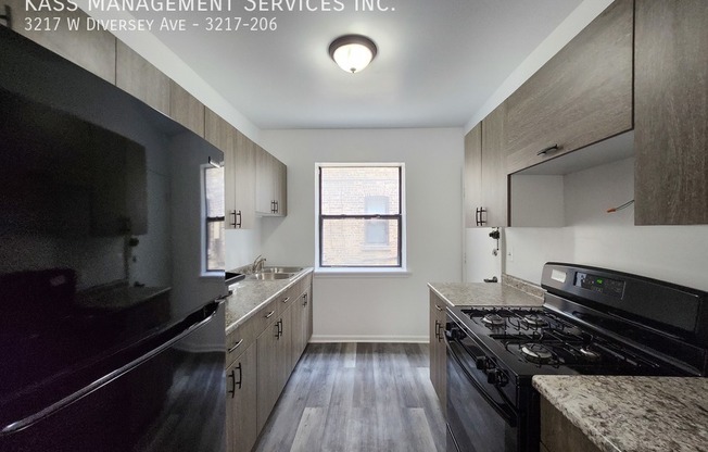 3217 W Diversey Ave