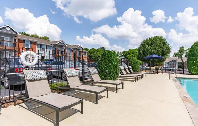Shadowbluff Apartments