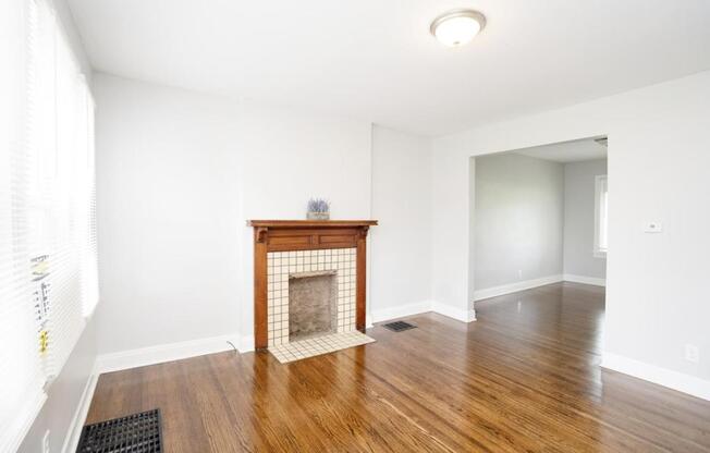 438 COLUMBIAN AVE