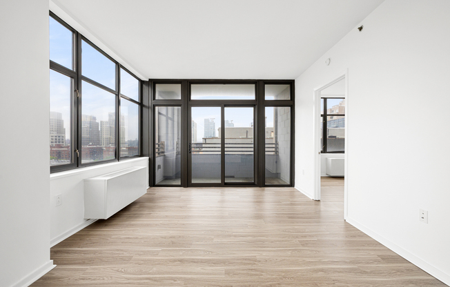 1 bed, 1 bath, 709 sqft, $4,638, Unit 8B