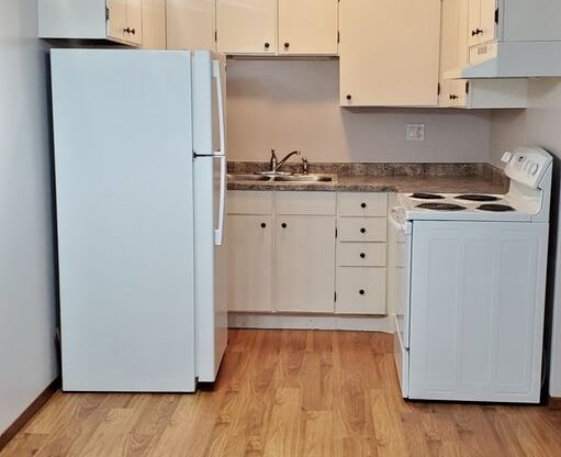 1 bed, 1 bath, $800, Unit Apt. 104