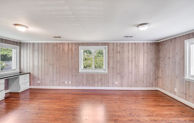 3 beds, 2 baths, 1,613 sqft, $2,900, Unit Unit 1