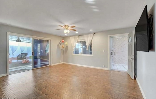 4044 PEPE CIR