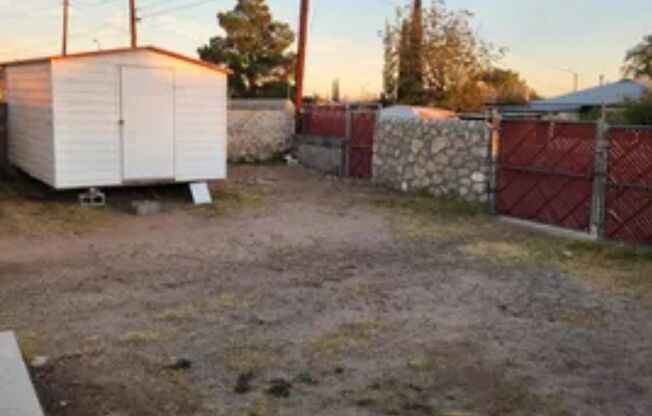 1 BEDROOM 1 BATHROOM HOME IN CENTRAL EL PASO