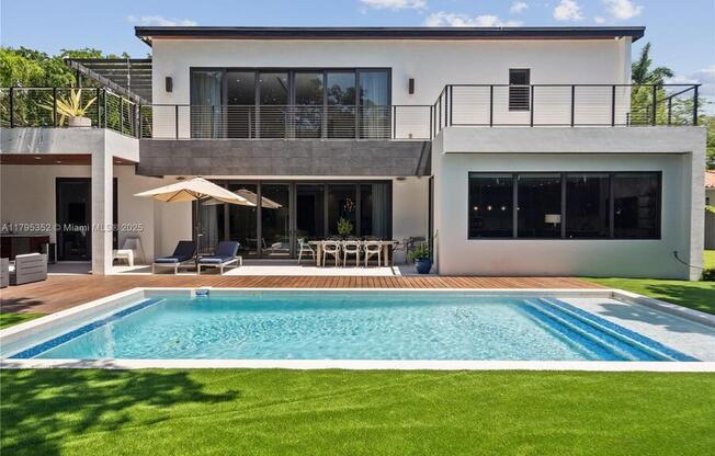 58 BAY HTS DR