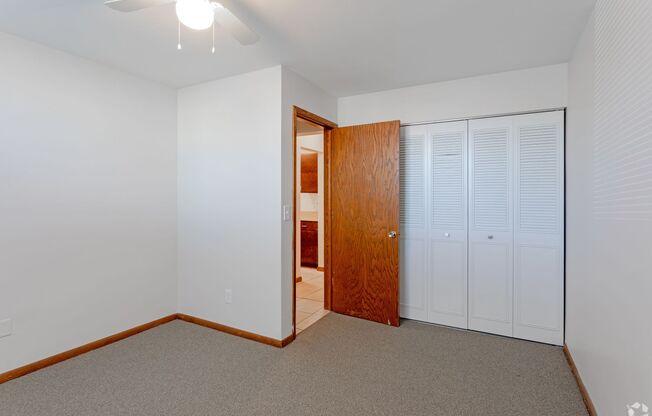 1 bed, 1 bath, 675 sqft, $1,095, Unit 319