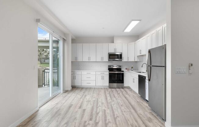 1 bed, 1 bath, 580 sqft, $1,995