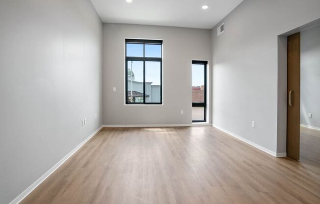 1 bed, 1 bath, 625 sqft, $1,325, Unit 1213