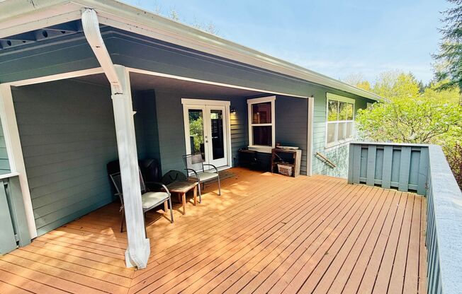 Historic Fort Ward Townhome on Bainbridge Island
