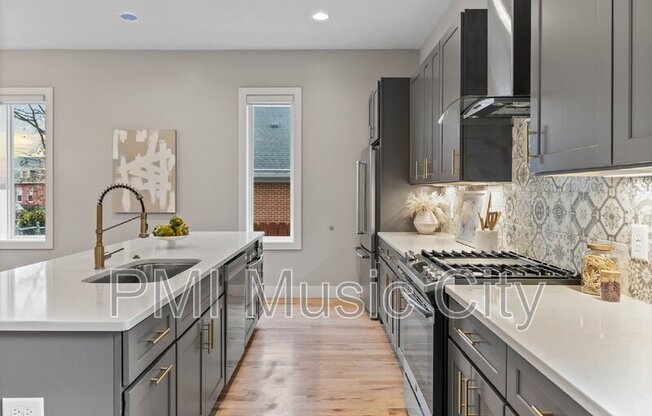 1403 ALT 10 AVE N