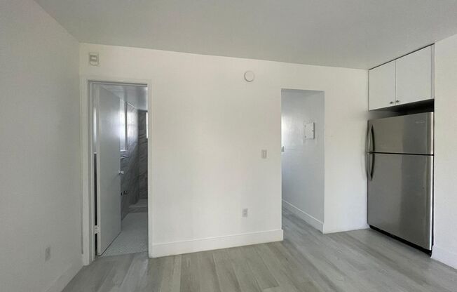 Studio, 1 bath, 400 sqft, $1,900, Unit 104