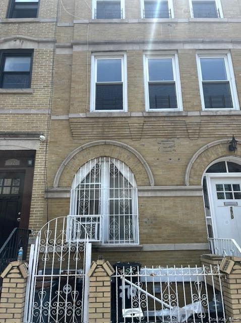 270 SUMPTER ST