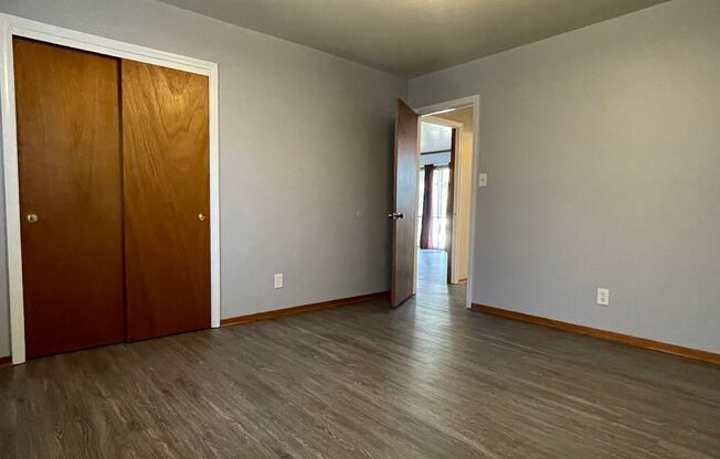 3 beds, 2 baths, $1,335