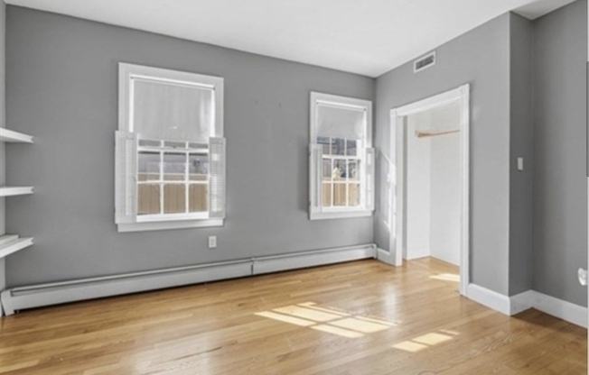 3 beds, 1 bath, 1,138 sqft, $3,300, Unit 1