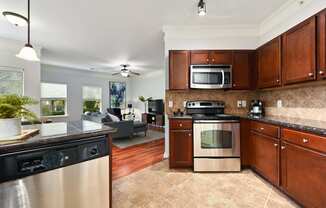 Welcome to
The Sovereign at Overland Park