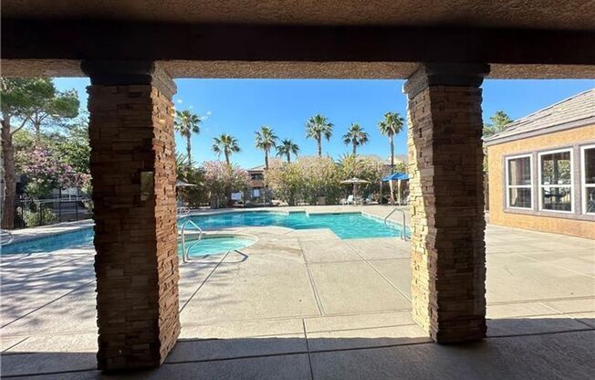 1 bed, 1 bath, $1,250, Unit #2007